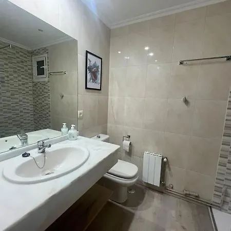 Ybh Urzaiz 33-35, 3 * Vigo