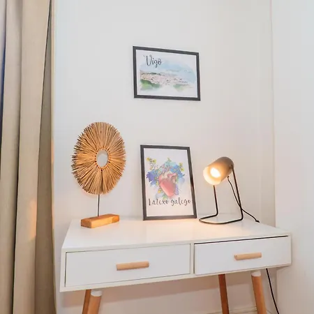 Ybh Urzaiz 33-35, 3 * Vigo